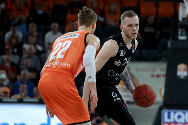 够韧性与智 够韧性与智