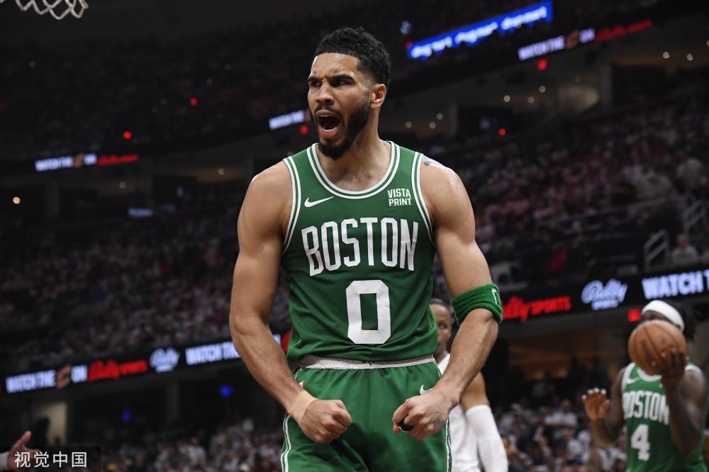 出示红牌 出示红牌