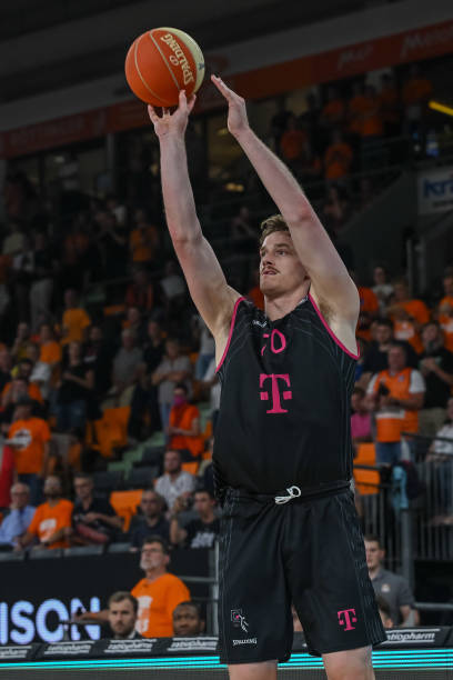 间的视频与 间的视频与