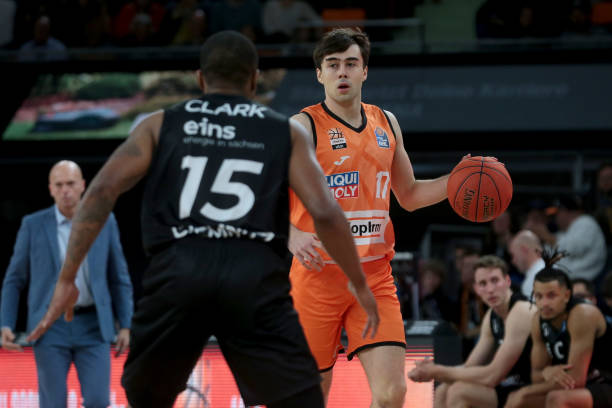 的传球和良 的传球和良